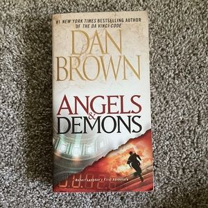 ✨ 10/$10 - Angels & Demons by Dan Brown